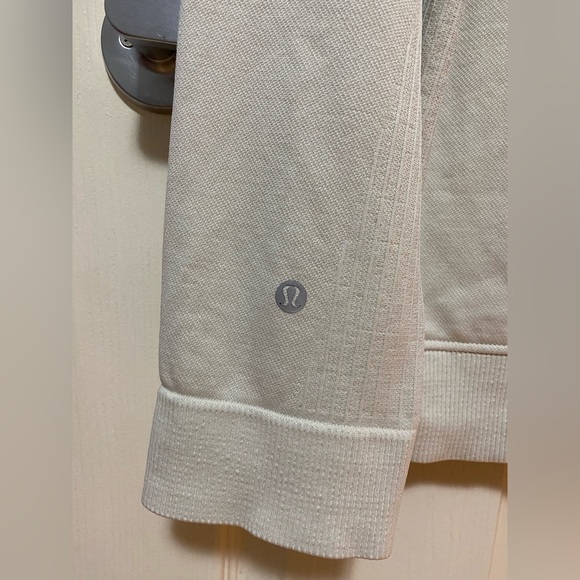 Lululemon Engineered Warmth Long Sleeve Crew - Picture 7 of 13